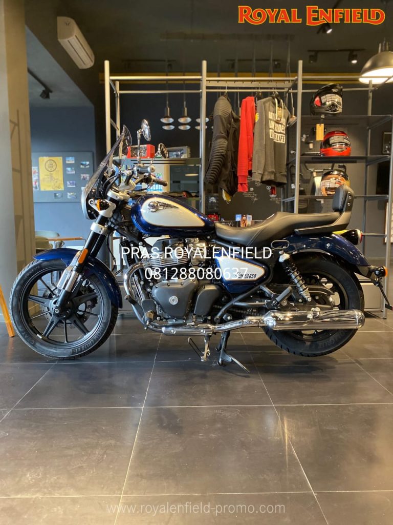 Promo Royal Enfield Super Meteor 650 2025-4 Celestial Blue2